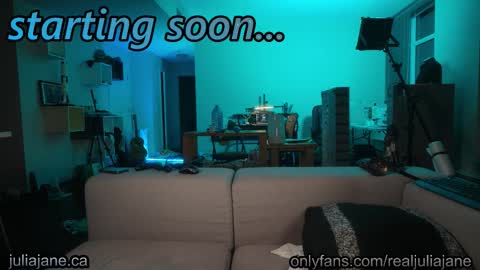 Snapshot of julia_jane chatting on February 15, 2026, 2:41 am Julia Jane online show from February 15, 2026, 2:41 am