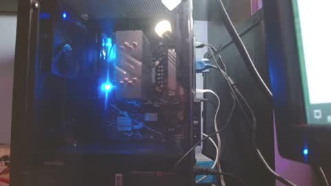 Julia online show from March 9, 2025, 11:14 pm