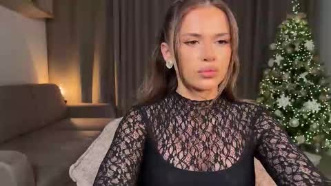 Snapshot of julia_rle chatting on January 6, 2026, 8:12 pm Julia R Le online show from January 6, 2026, 8:12 pm