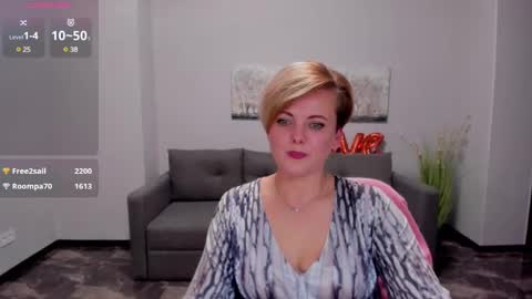 Snapshot of julia_wilsons chatting on February 17, 2025, 4:15 pm Julia online show from February 17, 2025, 4:15 pm