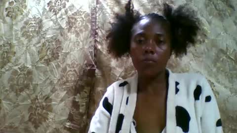 juliaaldy online show from May 31, 2026, 6:09 pm
