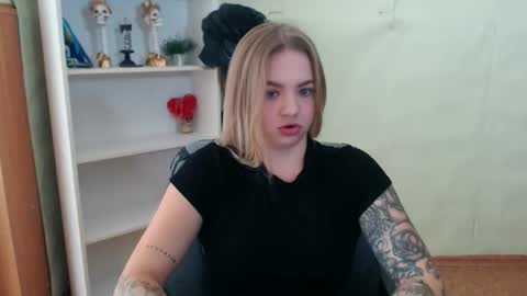 Snapshot of juliacrazy_ chatting on September 25, 2025, 7:01 am juliacrazy_ online show from September 25, 2025, 7:01 am