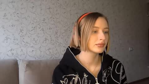 Kate online show from March 18, 2026, 2:20 pm