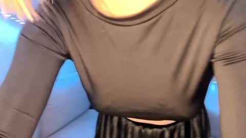 Kate online show from April 16, 2026, 9:39 pm