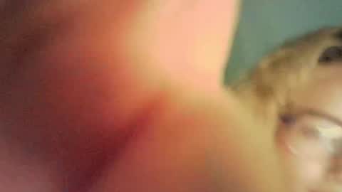 Snapshot of juliamack chatting on December 19, 2024, 5:07 am JuliaMack online show from December 19, 2024, 5:07 am