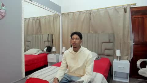 julian billy online show from January 30, 2025, 11:33 am