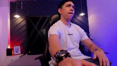 JULIAN  online show from January 13, 2026, 11:15 am