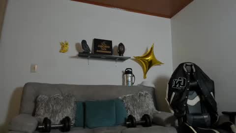 julian_wallace online show from October 15, 2025, 5:18 am