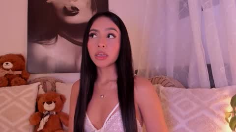 Snapshot of juliana_cute_22 chatting on October 21, 2025, 12:22 am Juliana online show from October 21, 2025, 12:22 am