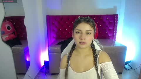 juliana_diamond_ online show from April 8, 2026, 3:17 am