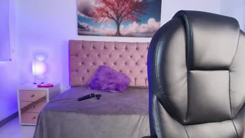 Snapshot of julianaa_castro chatting on March 20, 2026, 11:48 am JULIANA CASTRO online show from March 20, 2026, 11:48 am