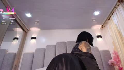 juliane_swee1 online show from July 1, 2026, 9:25 pm