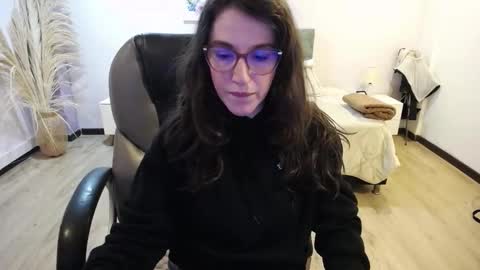 Julianne online show from December 14, 2025, 9:08 pm