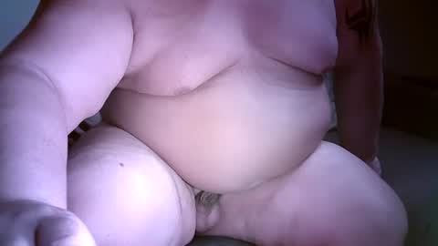 Snapshot of julianoparno chatting on November 17, 2025, 3:01 am Juliano online show from November 17, 2025, 3:01 am