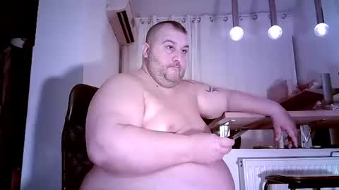 Snapshot of julianoparno chatting on January 15, 2026, 10:57 pm Juliano online show from January 15, 2026, 10:57 pm