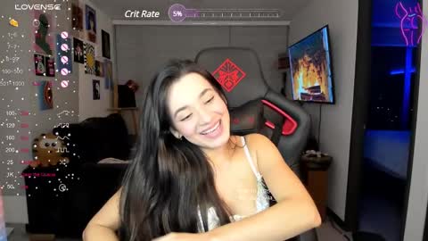 Snapshot of julidavila chatting on February 11, 2025, 3:40 am Jeimy Help me to reach 100 thumbs up online show from February 11, 2025, 3:40 am