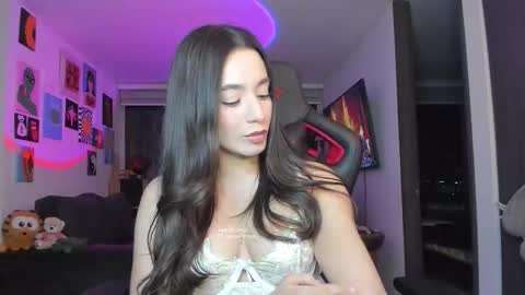 Snapshot of julidavila chatting on February 27, 2026, 1:16 am Jeimy Help me to reach 100 thumbs up online show from February 27, 2026, 1:16 am