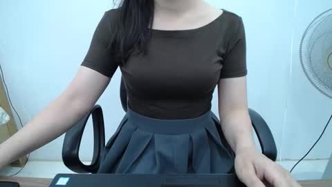 julie9x online show from April 16, 2026, 9:04 pm