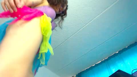 Snapshot of julie_autmn_ chatting on October 10, 2025, 6:29 pm yules online show from October 10, 2025, 6:29 pm