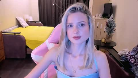 Julie online show from November 15, 2025, 3:52 pm