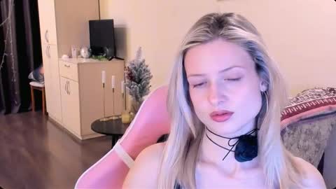 Julie online show from November 16, 2025, 2:55 pm