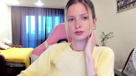 Julie online show from June 12, 2026, 2:38 pm