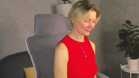 Julie Lucasss online show from March 17, 2026, 12:59 am