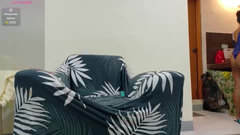 Snapshot of julie_vixen chatting on February 3, 2026, 12:10 pm julie_vixen online show from February 3, 2026, 12:10 pm