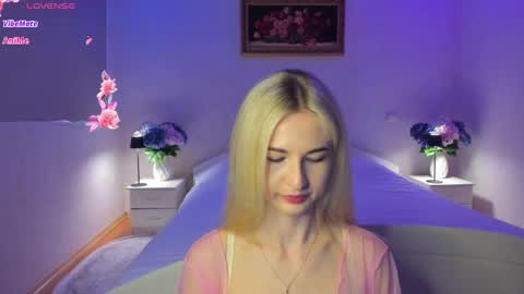 Snapshot of julieblazex chatting on May 30, 2026, 9:45 pm julieblazex online show from May 30, 2026, 9:45 pm