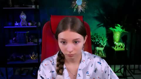 Snapshot of juliedaniel chatting on October 15, 2025, 8:25 am juliedaniel online show from October 15, 2025, 8:25 am