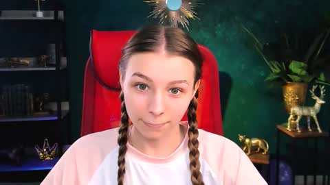 Snapshot of juliedaniel chatting on November 10, 2025, 8:24 am juliedaniel online show from November 10, 2025, 8:24 am