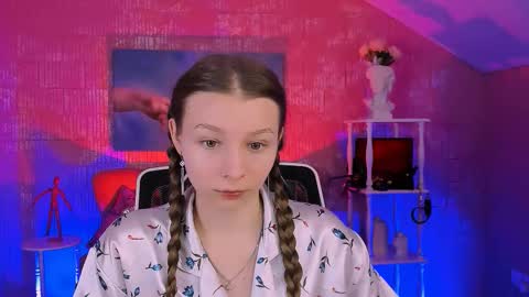 Snapshot of juliedaniel chatting on November 24, 2025, 8:25 am juliedaniel online show from November 24, 2025, 8:25 am