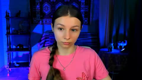 Snapshot of juliedaniel chatting on December 4, 2025, 4:33 am juliedaniel online show from December 4, 2025, 4:33 am