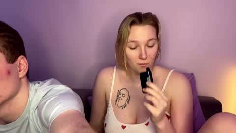 Snapshot of julielourens chatting on February 16, 2026, 7:59 am Julie and Thomas online show from February 16, 2026, 7:59 am