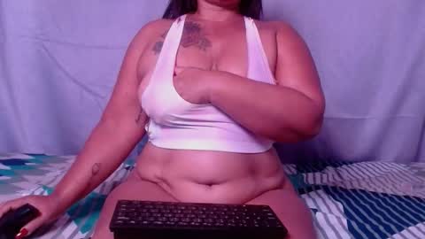 Snapshot of julielove1 chatting on May 12, 2026, 10:23 am julielove1 online show from May 12, 2026, 10:23 am