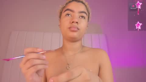 Julieta  IG juietaflower06 online show from January 25, 2025, 1:19 pm