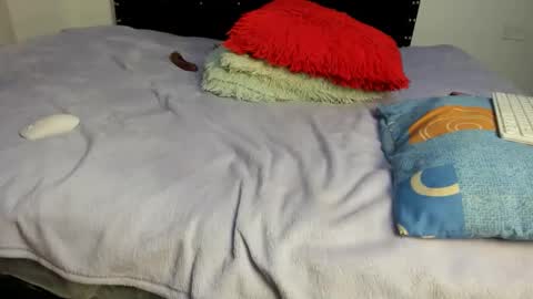 Snapshot of julieta_hot60 chatting on February 13, 2026, 2:40 am julieta_hot60 online show from February 13, 2026, 2:40 am