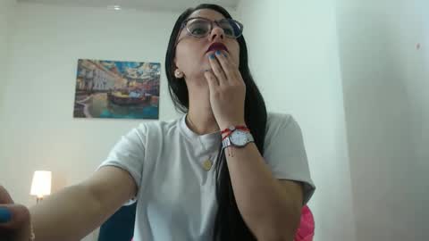 Julieta r0ssi online show from February 13, 2026, 12:01 pm