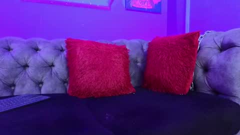  Julieta  online show from March 4, 2025, 6:07 pm