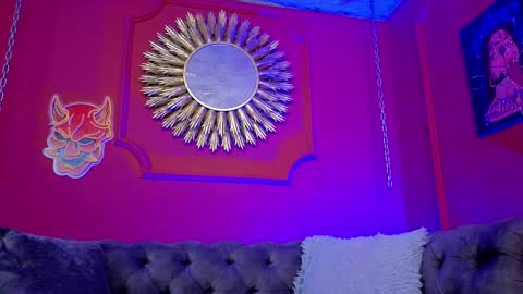  Julieta  online show from October 11, 2025, 12:15 pm