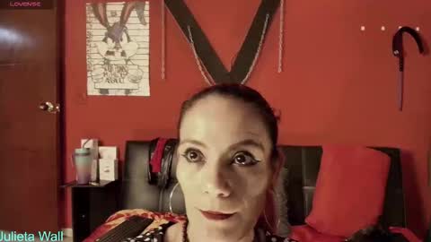 Snapshot of julieta_wall2 chatting on February 9, 2026, 12:14 am Julieta wall online show from February 9, 2026, 12:14 am