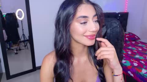 Julieta online show from December 4, 2025, 2:26 pm