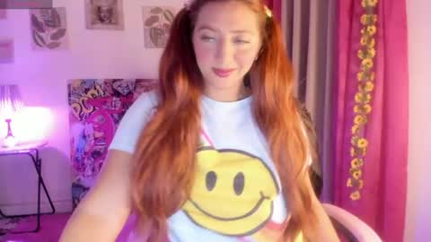Snapshot of julietacollinss chatting on June 12, 2026, 2:21 am Julieta online show from June 12, 2026, 2:21 am