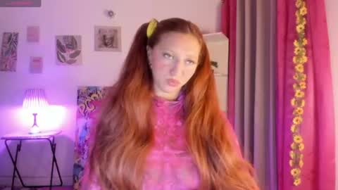 Snapshot of julietacollinss chatting on July 11, 2026, 1:19 am Julieta online show from July 11, 2026, 1:19 am