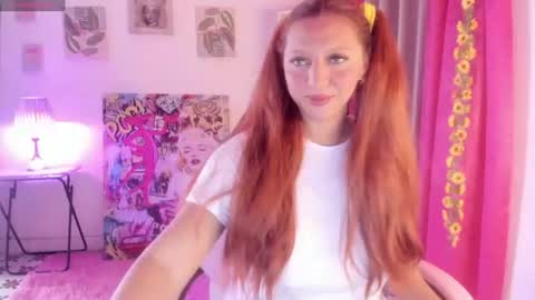 Snapshot of julietacollinss chatting on July 12, 2026, 5:26 pm Julieta online show from July 12, 2026, 5:26 pm