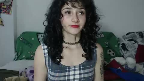 Julieta Jaguar online show from December 18, 2024, 1:34 pm