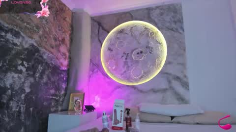 Snapshot of julietakane chatting on January 8, 2026, 5:43 am julietakane online show from January 8, 2026, 5:43 am