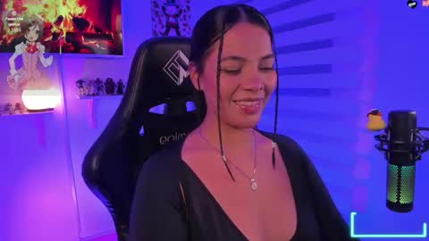 Julieta  online show from November 21, 2025, 6:45 am