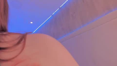 Julieta Vargas online show from March 30, 2026, 5:47 pm