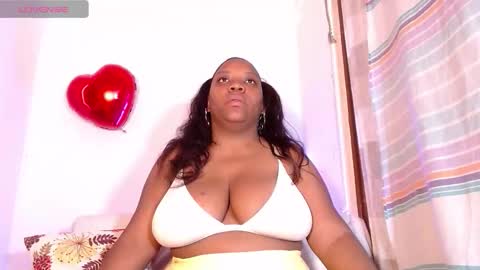 Julieth Brown online show from November 18, 2025, 1:00 am